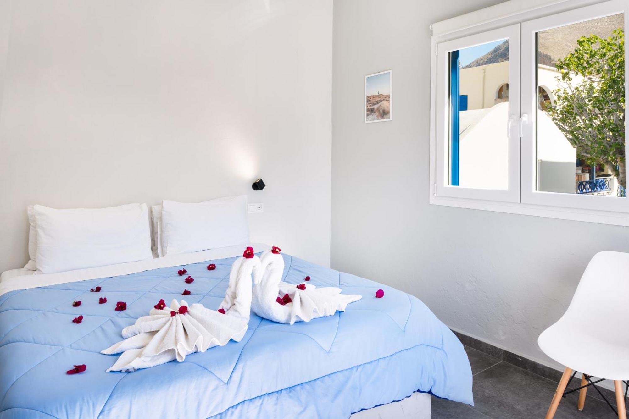 Aegean Blue Santorini Apartment *